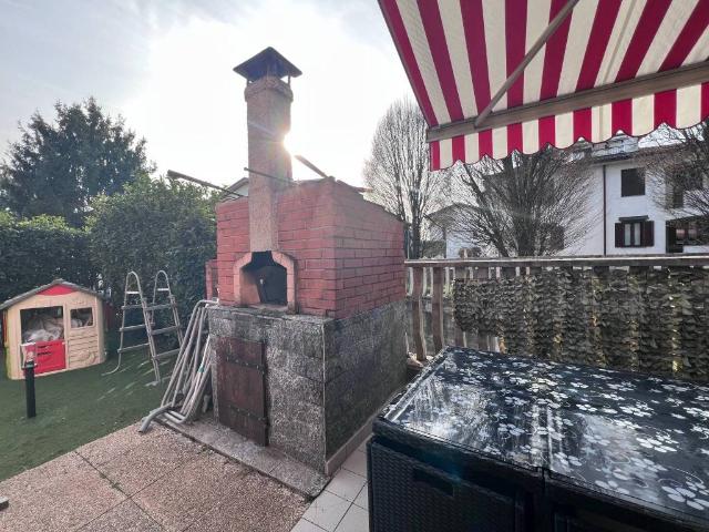Villa Schiera in vendita a Santa Maria Rossa, Garbagnate Milanese