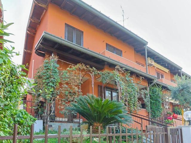 Villa Schiera in vendita a Santa Maria Rossa, Garbagnate Milanese