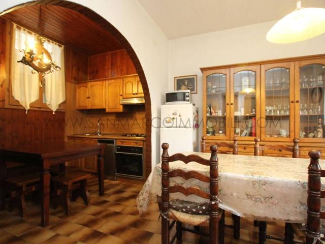 Villa Schiera in vendita a Garlate, Lombardia