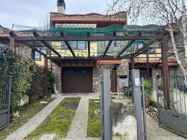 Villa Schiera in vendita a Comunità montana della Valle Sabbia, Gavardo