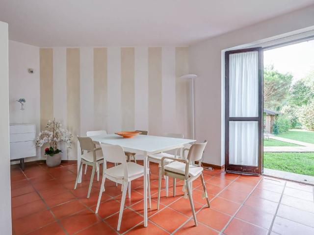 Villa Schiera in vendita a Voltorre, Gavirate
