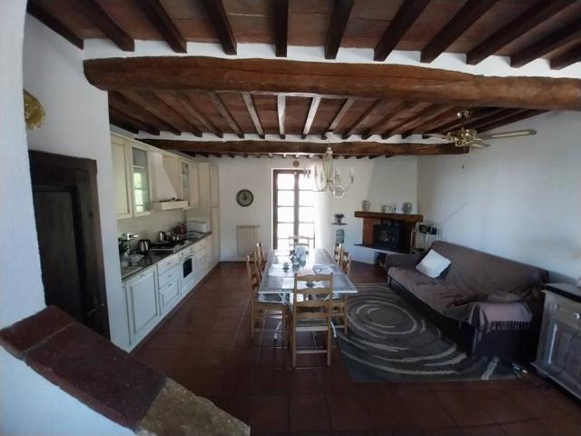 Villa Schiera in vendita a Bivio Di Ravi, Toscana