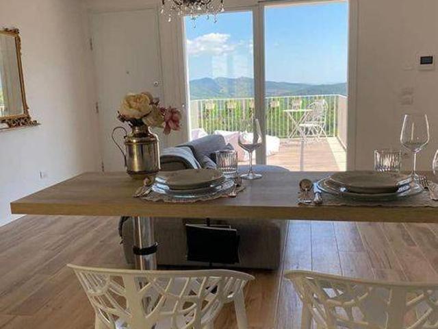 Villa Schiera in vendita a Bivio Di Ravi, Toscana