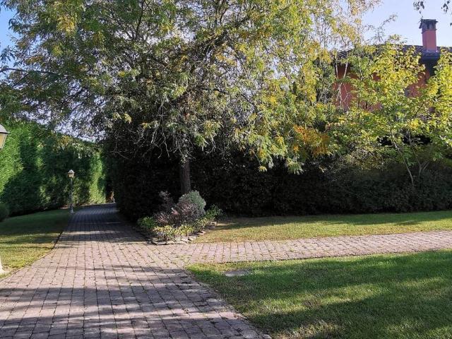 Villa Schiera in vendita a Gazzola, Reggio Emilia