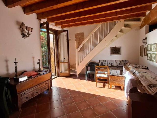 Villa Schiera in vendita a Gazzola, Reggio Emilia