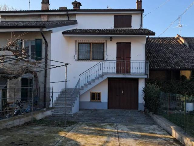 Villa Schiera in vendita a Gazzola, Reggio Emilia