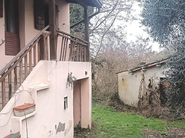Villa Schiera in vendita a Gemmano, Reggio Emilia