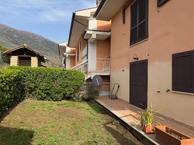 Villa Schiera in vendita a Roma Capitale, Lazio