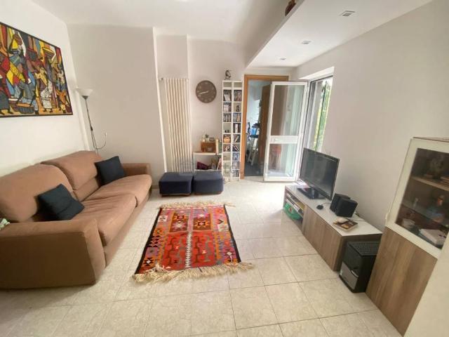 Villa Schiera in vendita a Levante, Serra Riccò