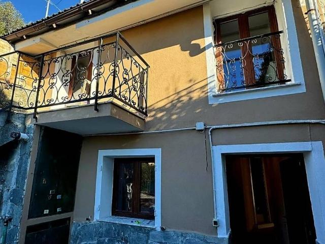 Villa Schiera in vendita a Levante, Serra Riccò