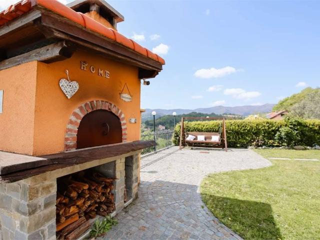 Villa Schiera in vendita a Val Polcevera, Serra Riccò