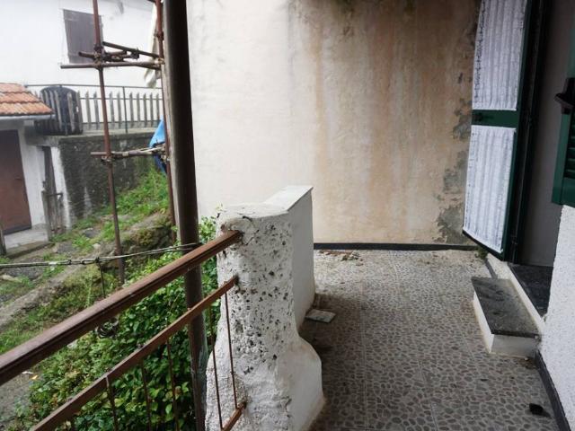 Villa Schiera in vendita a Serra Riccò, Liguria