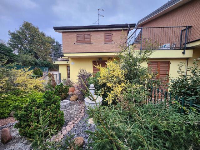 Villa Schiera in vendita a Villaggio Moneta, Gerenzano