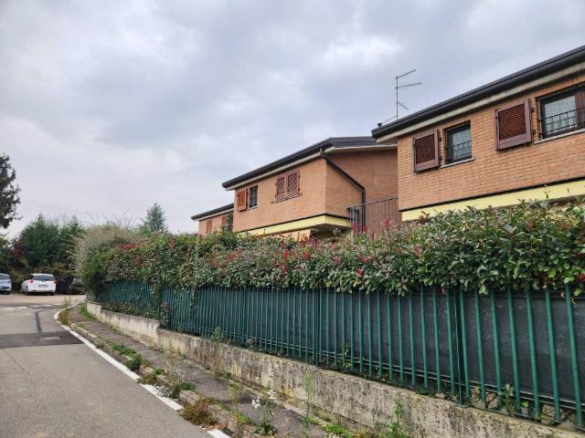 Villa Schiera in vendita a Villaggio Moneta, Gerenzano