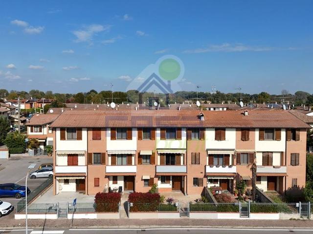 Villa Schiera in vendita a Gerre De' Caprioli, Lombardia