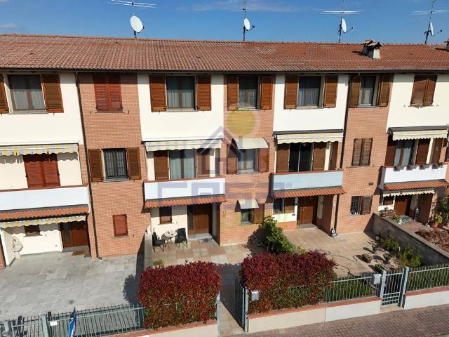 Villa Schiera in vendita a Gerre De' Caprioli, Lombardia
