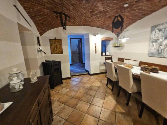 Villa Schiera in vendita a Piemonte, Novara