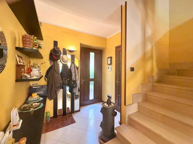 Villa Schiera in vendita a Susello, Ghiffa