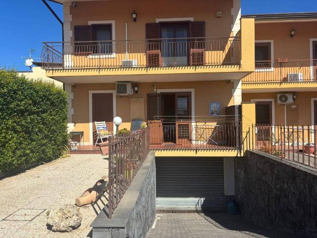 Villa Schiera in vendita a Giarre, Sicilia