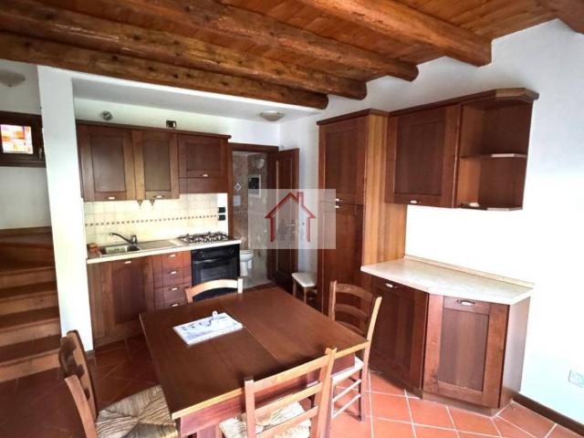 Villa Schiera in vendita a Cusignana, Giavera Del Montello