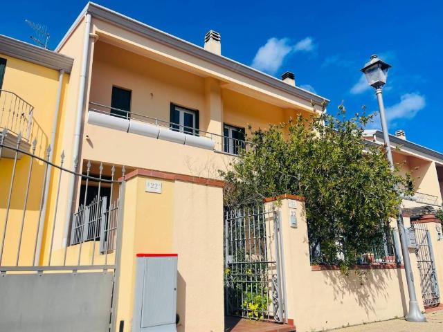 Villa Schiera in vendita a Girasole, Sardigna/Sardegna