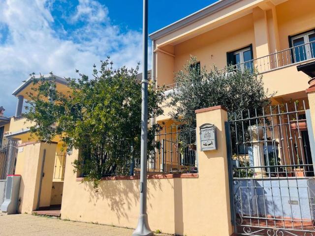 Villa Schiera in vendita a Girasole, Sardigna/Sardegna