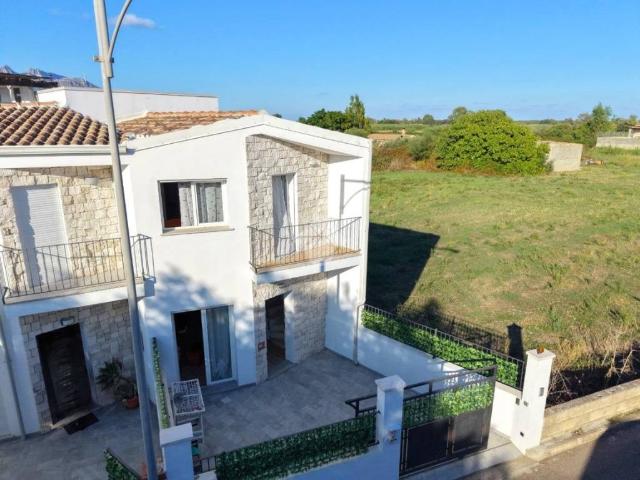 Villa Schiera in vendita a Gelisuli/Girasole, Ogliastra