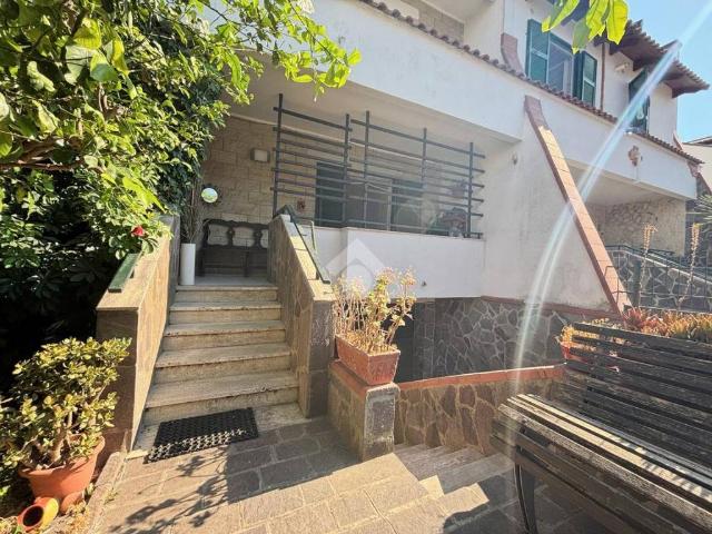 Villa Schiera in vendita a Giugliano In Campania, Campania