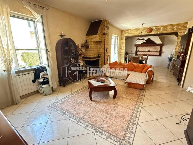 Villa Schiera in vendita a Giugliano In Campania, Campania