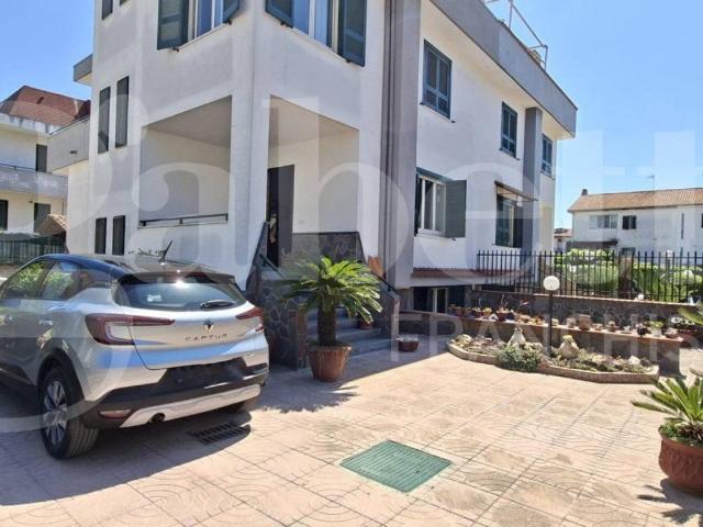Villa Schiera in vendita a Giugliano In Campania, Campania