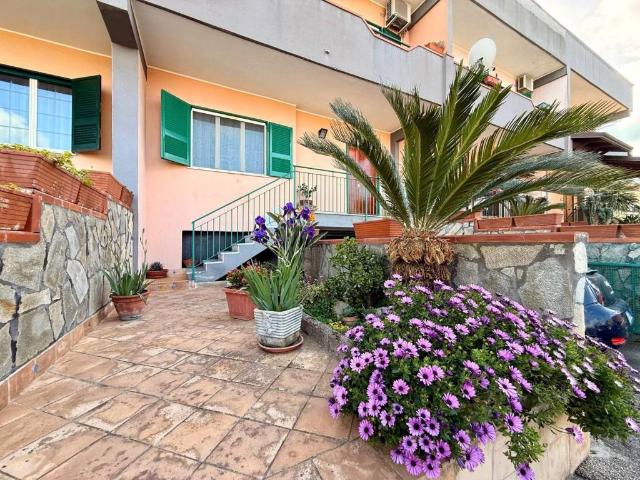 Villa Schiera in vendita a Giugliano In Campania, Campania