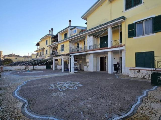 Villa Schiera in vendita a Giugliano In Campania, Campania
