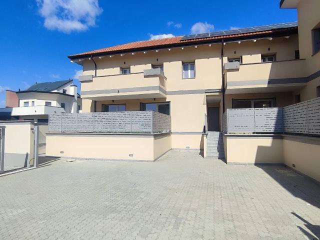 Villa Schiera in vendita a Robbiano, Giussano