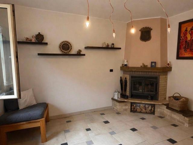 Villa Schiera in vendita a Unione Montana di Comuni delle Valli di Lanzo, Ceronda e Casternone, Piemonte
