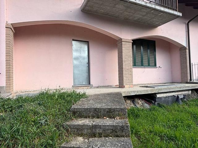 Villa Schiera in vendita a Godiasco Salice Terme, Salice Terme