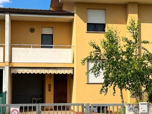 Villa Schiera in vendita a Gonars, Friuli-Venezia Giulia