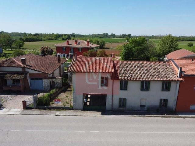 Villa Schiera in vendita a Gonars, Friuli-Venezia Giulia