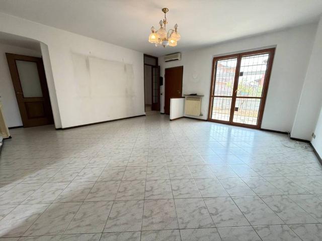 Villa Schiera in vendita a Gorgonzola, Lombardia
