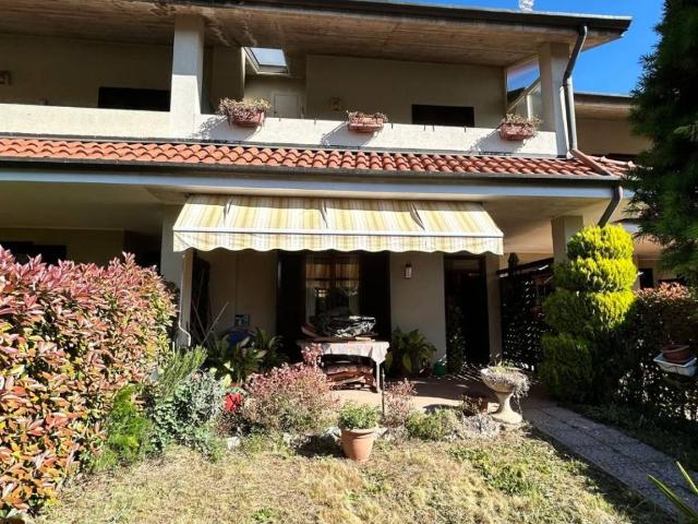 Villa Schiera in vendita a Gorla Maggiore, Lombardia