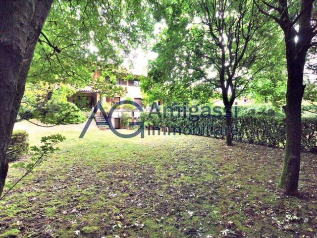 Villa Schiera in vendita a Gorle, Lombardia