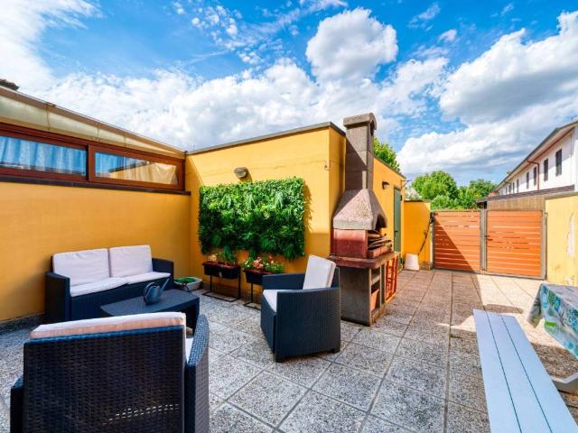 Villa Schiera in vendita a Unione Terre di Pianura, Granarolo Dell'emilia