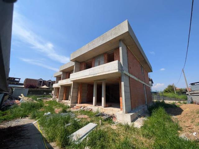 Villa Schiera in vendita a Grezzago, Lombardia