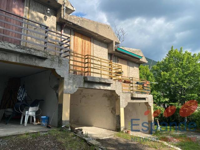 Villa Schiera in vendita a Unione dell'Appennino Bolognese, Grizzana Morandi