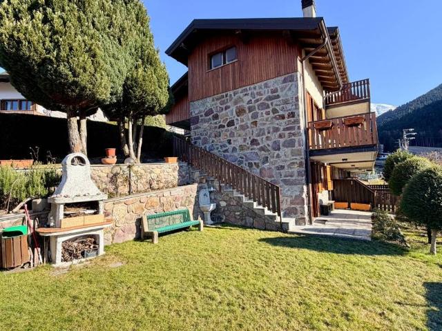 Villa Schiera in vendita a Gromo, Lombardia