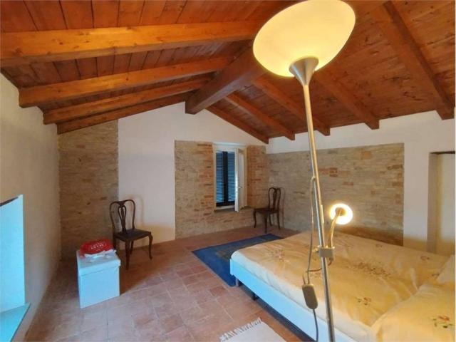 Villa Schiera in vendita a Gropparello, Reggio Emilia