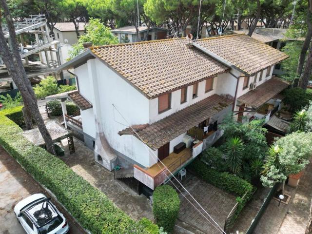 Villa Schiera in vendita a Rosmarina, Monte Argentario