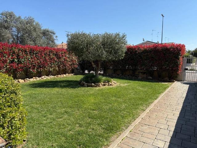 Villa Schiera in vendita a Sugherella, Monte Argentario