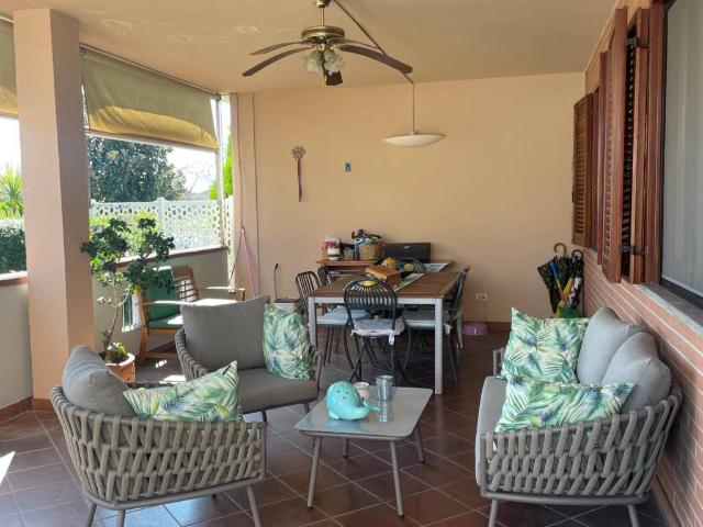 Villa Schiera in vendita a Barbanella, Monte Argentario