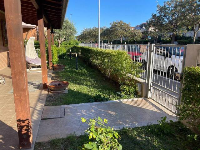 Villa Schiera in vendita a Gorarella, Monte Argentario