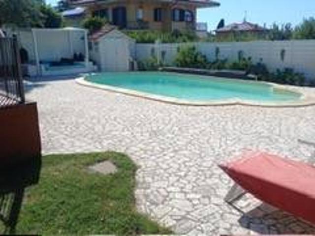Villa Schiera in vendita a Roma Capitale, Lazio